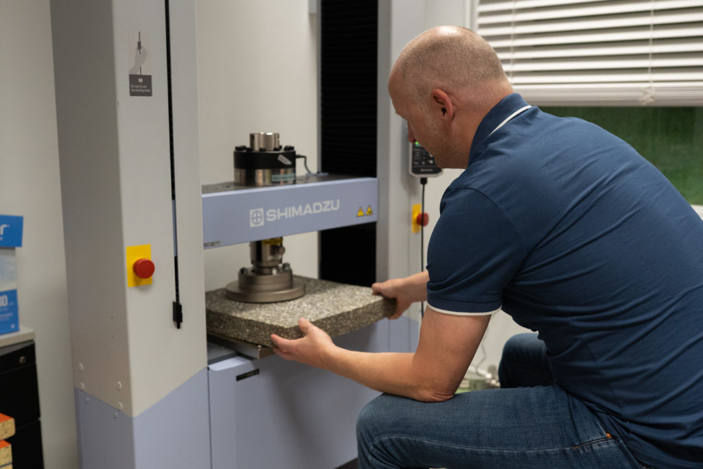 Rebond foam density test